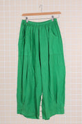 Load image into Gallery viewer, 3536 PLUS SIZE TROUSER 100% LINEN