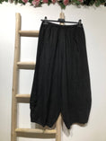 Load image into Gallery viewer, LINEN PANTS. 75096/8414 BOHEMIA
