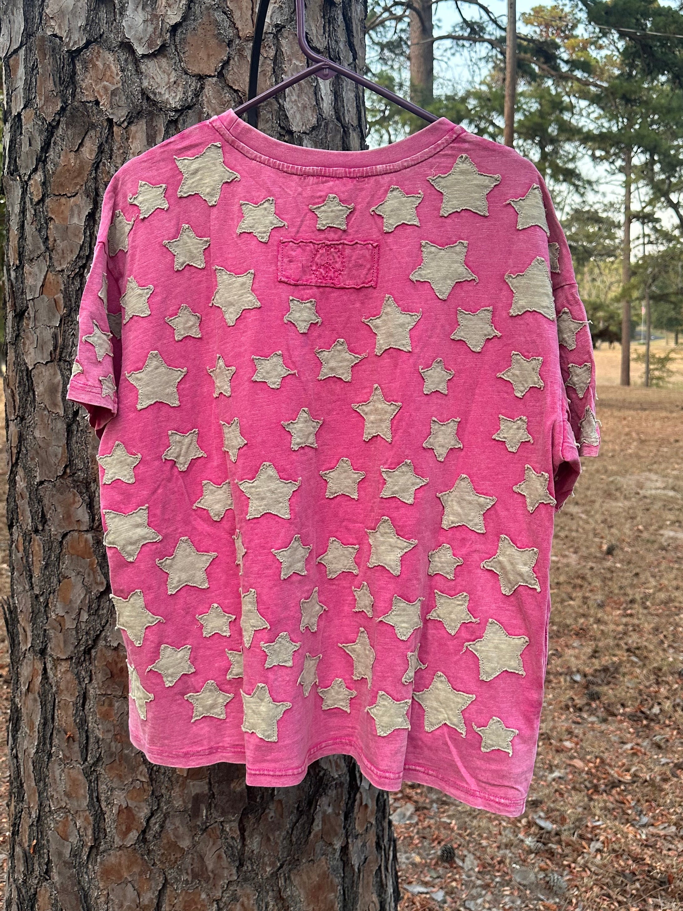 Star Applique Cotton Tee in Hot Pink