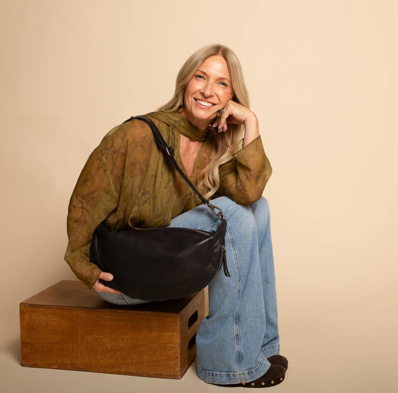 Callie Leather Sling Bag - Latico