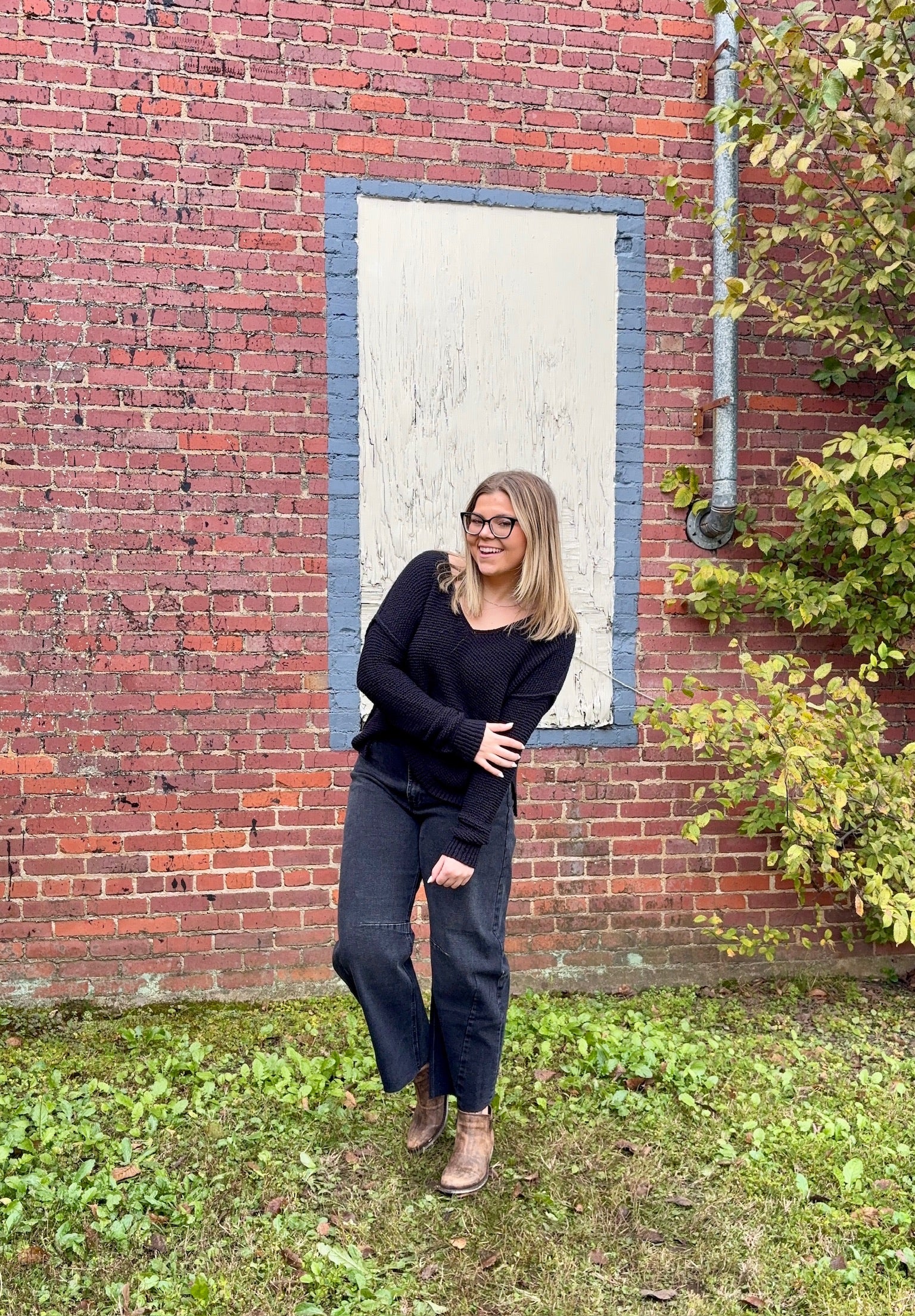 The Seam Barrel Jean by Just Black Denim in Washed Black