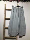 Load image into Gallery viewer, LINEN PANTS. 75096/8414 BOHEMIA
