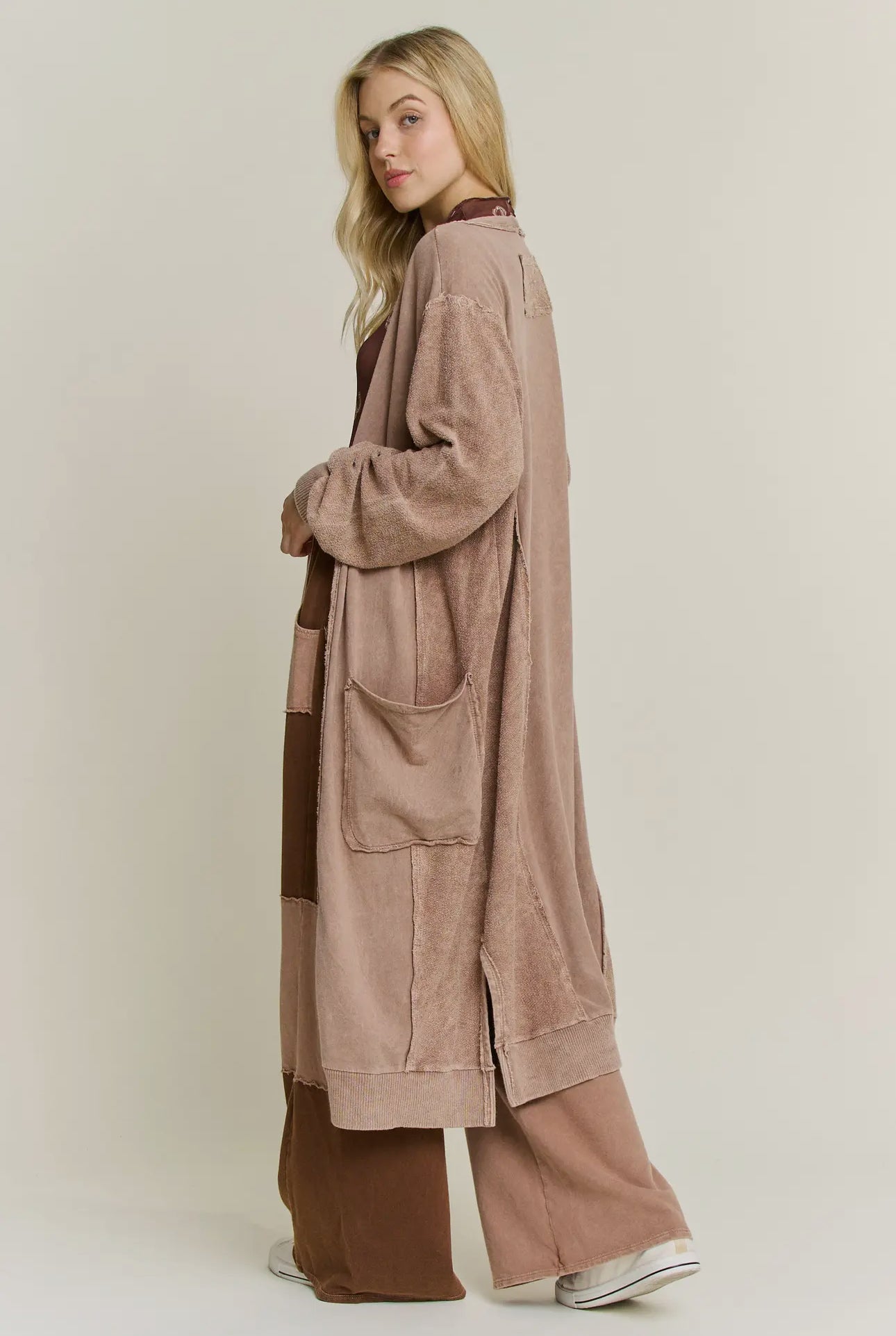 jHer Cardigan in Mocha