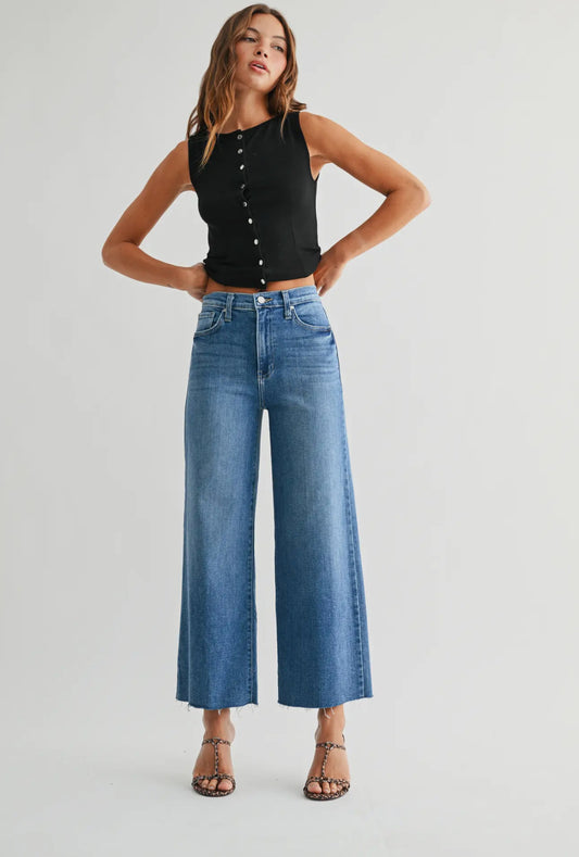 Scissor Cut Cropped Wide Leg Jean in Med - Just Black Denim