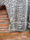 Load image into Gallery viewer, Leopard Print Knit Too
