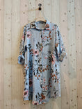 Load image into Gallery viewer, Ref-20272 SHORT PRINTED DRESS 100% LINEN
