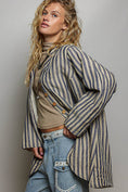 Load image into Gallery viewer, Oversized Blazer
